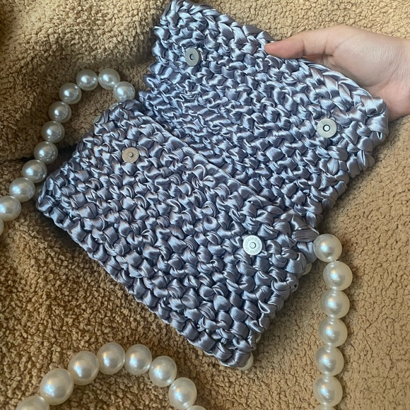 Pearly custom made crossbody clutch - Picture 5 of 8